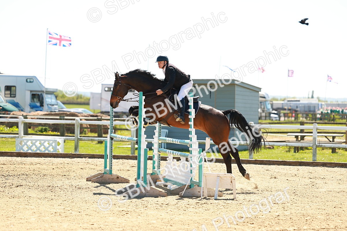 SBM_001146 - Class 4 - Senior Newcomers 1.10m