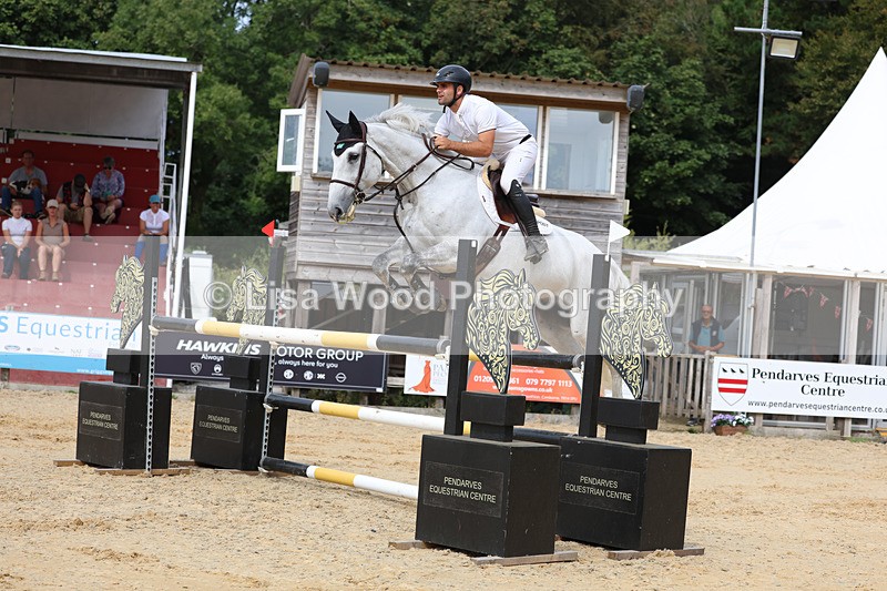 3E7A4612 - Class 9: Senior 1.30m open