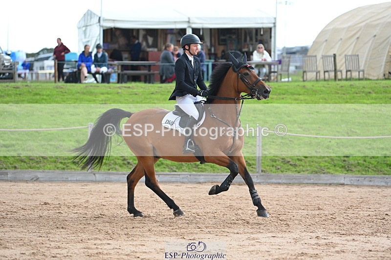 230721A-111707-05606 - Cls 6, 2 Star Medium 1.35m