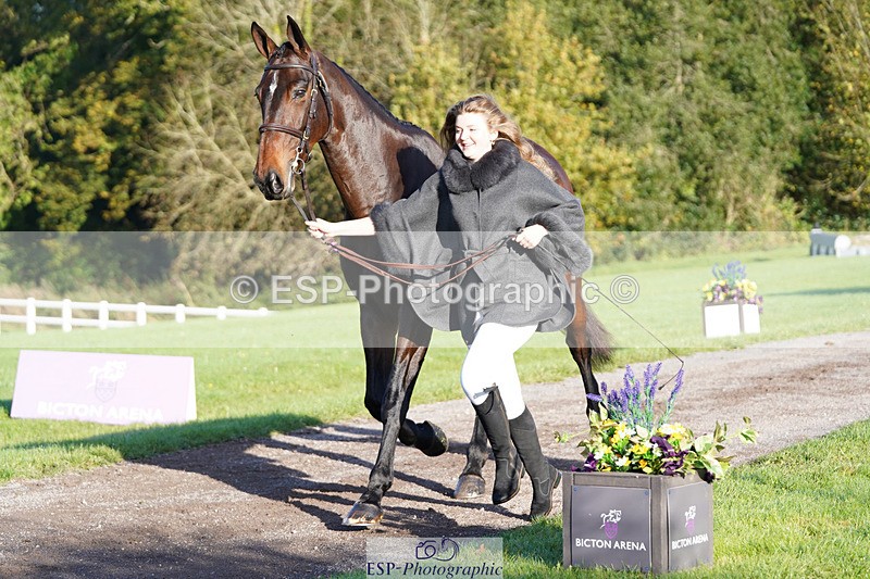 241026-101034-11670 - 055-Ellie.Fredericks-UPPER.CLASS.BRIT