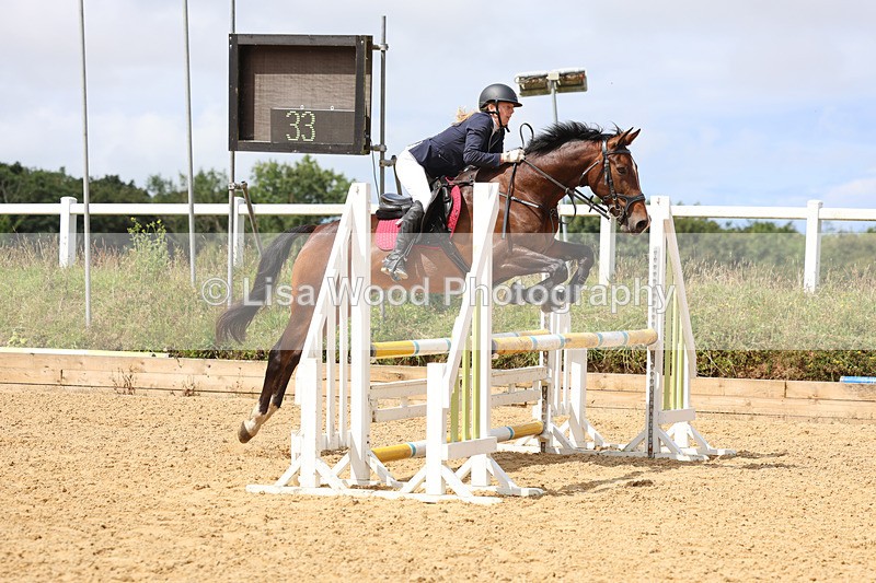 3E7A9921 - Class 9: Senior British Novice/90cm open