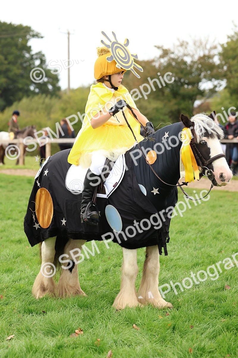 SBM_61722 - S37a - Fancy Dress Showing