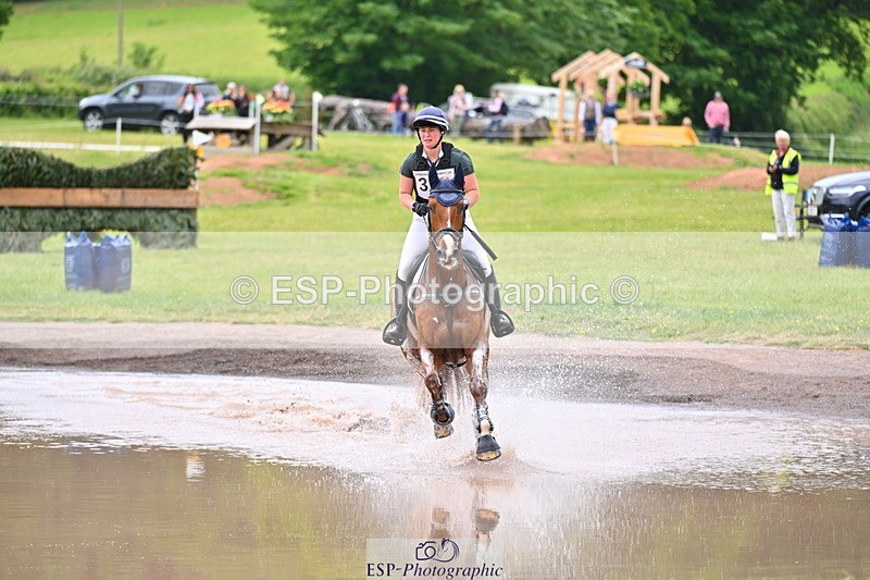 250524A-112915-09549 - B-322-Amelia.Winter-WOLK