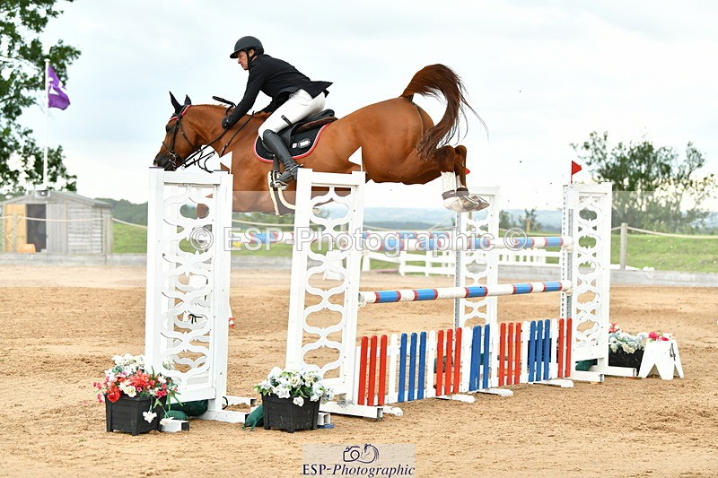 230720A-160426-04162 - Cls 9, 2 Star Big 1.40m Start to break