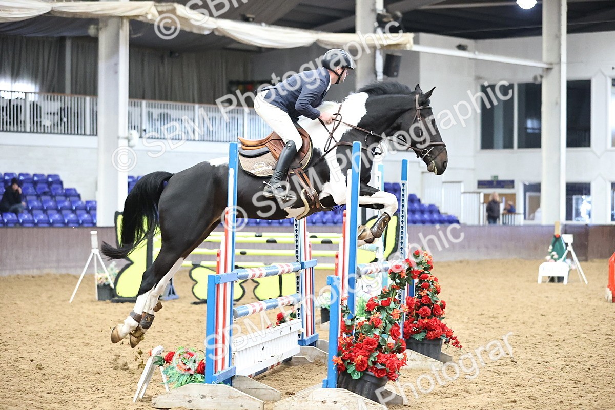 SBM_003315 - Class 11 - Senior Newcomers 1.10m