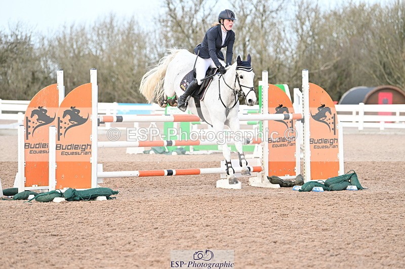 231209A-132447-01910 - Cls 13 Foxhunter & 1.20m Open