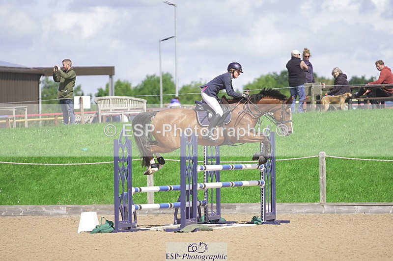 230806A-113436-01624 - Cls 13 Snr Newcomers & 1.10m Open