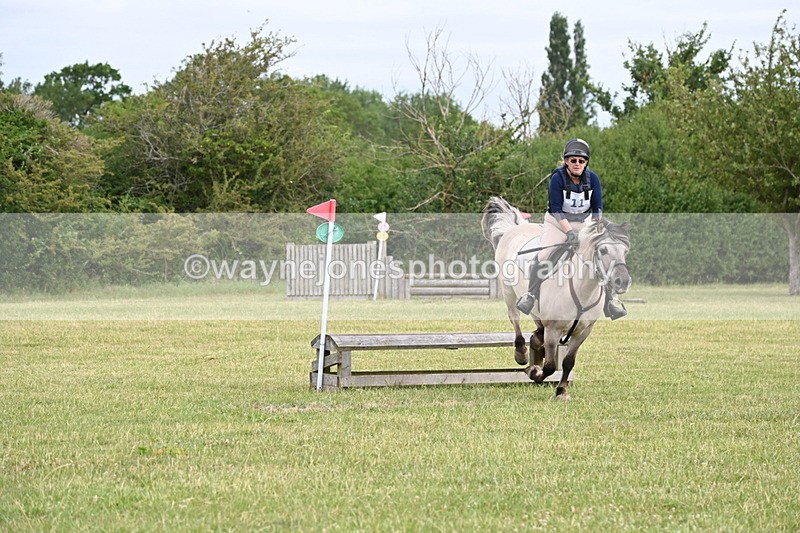 WJ6_6164 - 60cm XC Time 09:58 to 10:16