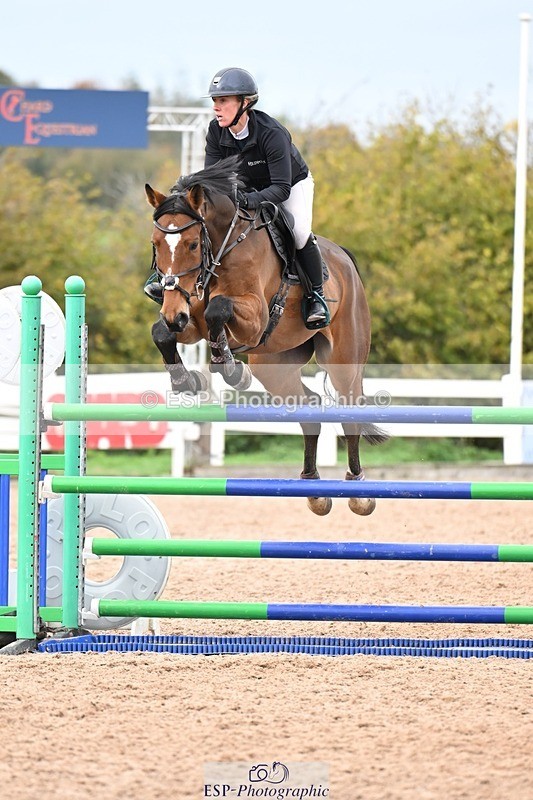 251022-142626-00655 - Cls 6 Snr Foxhunter 1.20m