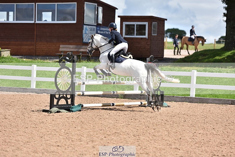 230806A-130806-01910 - Cls 20 Pony Discovery & 90cm Open