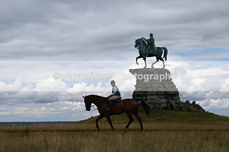DSC_9408 - Time at Statue 14:33 to 15:10