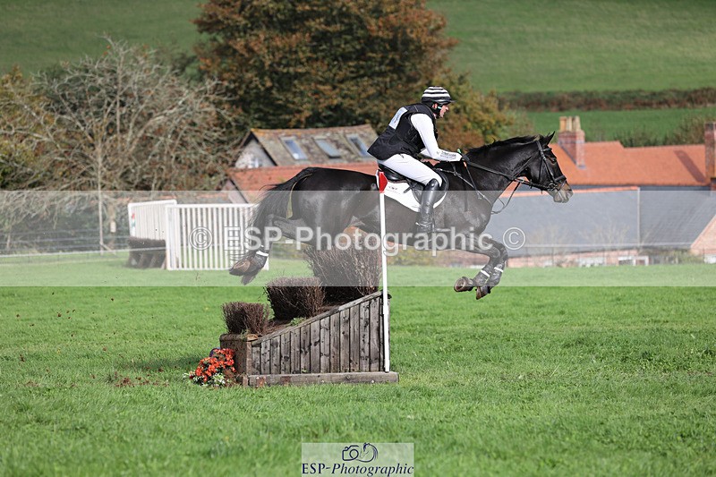 241025-134323-08761 - 151-Alan.Nolan-COOKSTOWN.JACKSON