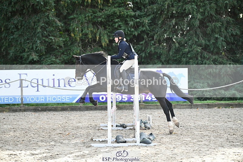 251004A-145138-01553 - Classes 8 & 9 70cm