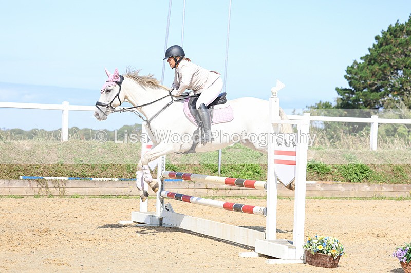 3E7A0893 - Class 4: Senior British Novice/90cm open