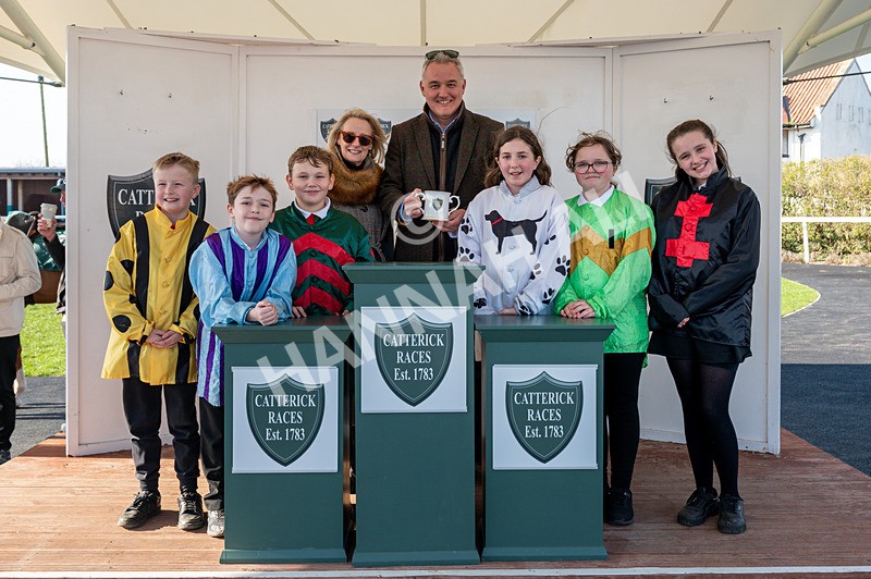 040326-Race 1-Pigeon House-6003 - Race 1