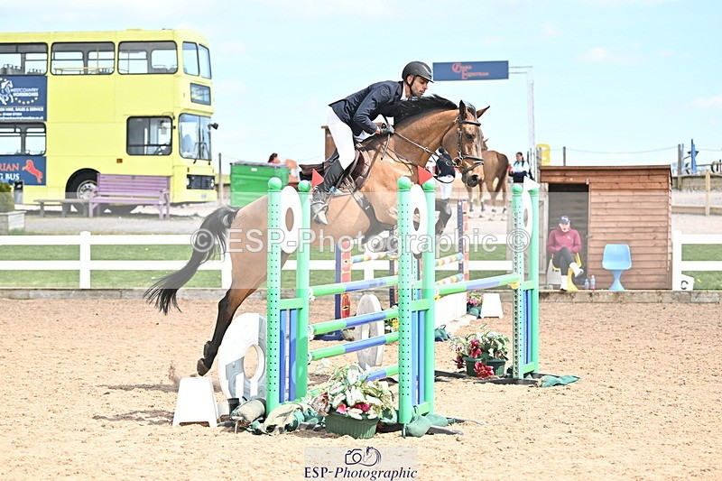 240418A-141124-03773 - Cls 13, 1 Star Bronze Tour 1.10m