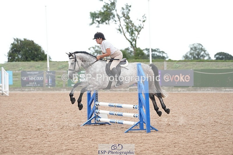 260901-163547-00226 - 70cm Classes