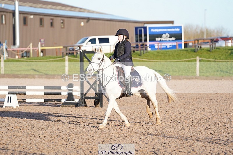 250125-101448-00919 - Clear Round 40cm and 50cm