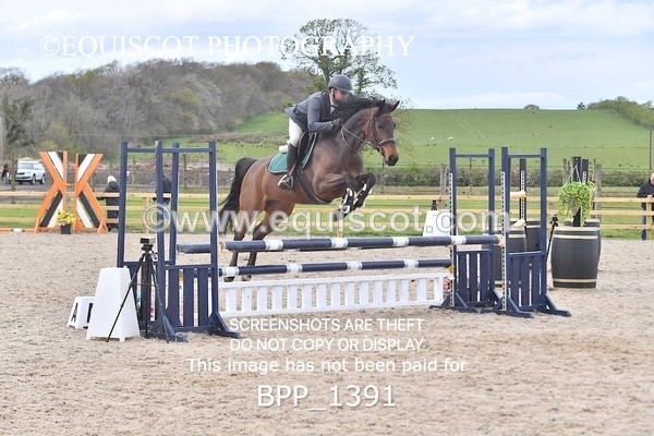 BPP_1391 - CLASS 15 SAT Senior BritiNovice/ 90cm Open