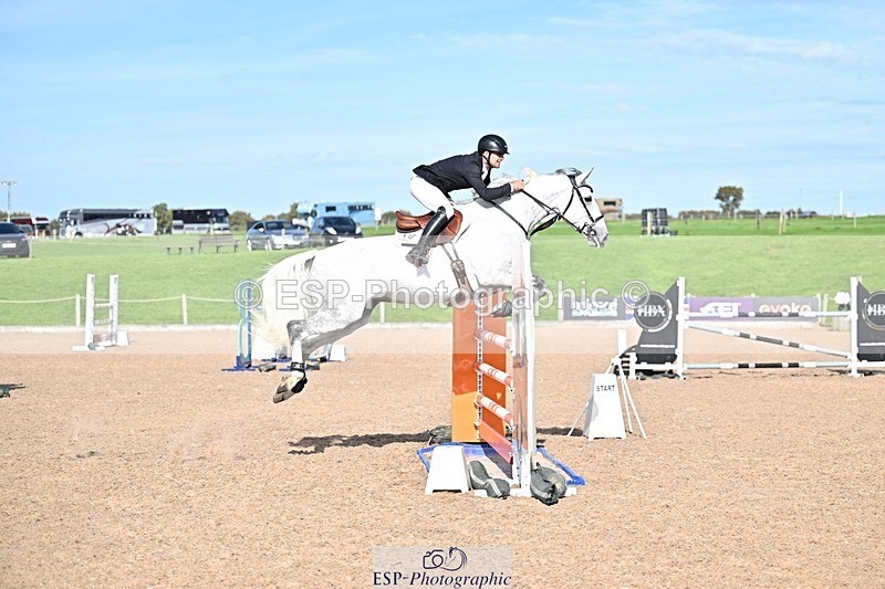 251001-145755-00516 - Cls 6 Foxhunter and 1.20m Open