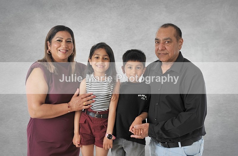 DSC_0910grey mottle - family
