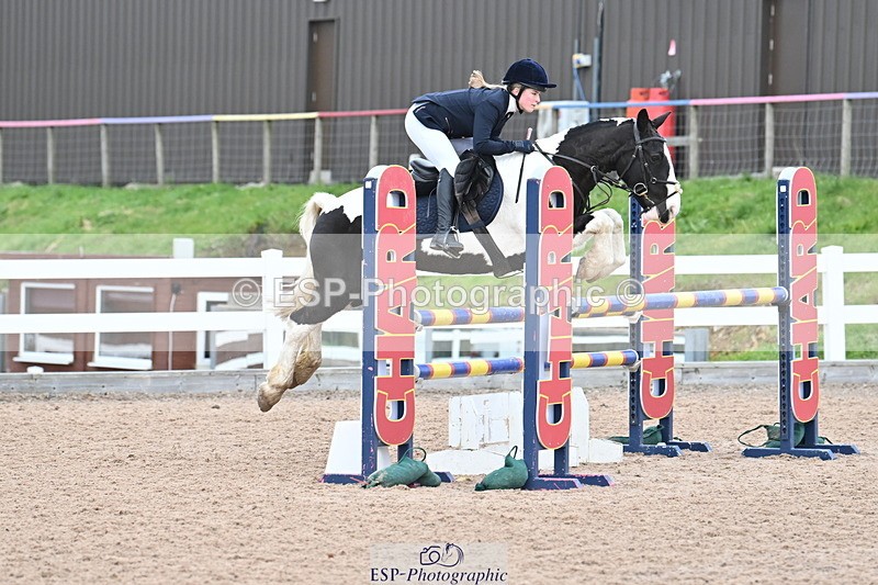 231119A-114505-05498 - Sun Cls 5 Newcomers & 1m Open