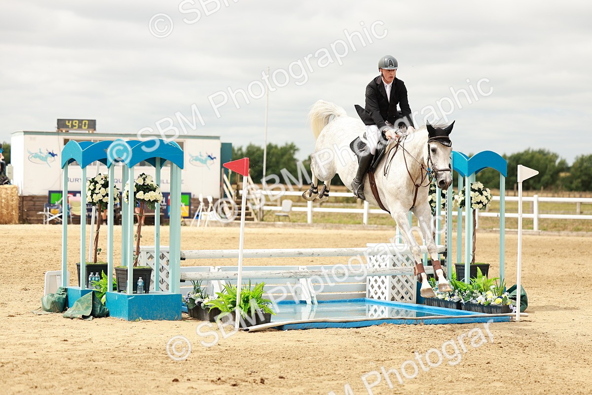 SBM_017815 - Class 21 - Senior Newcomers Championship 2d Rd