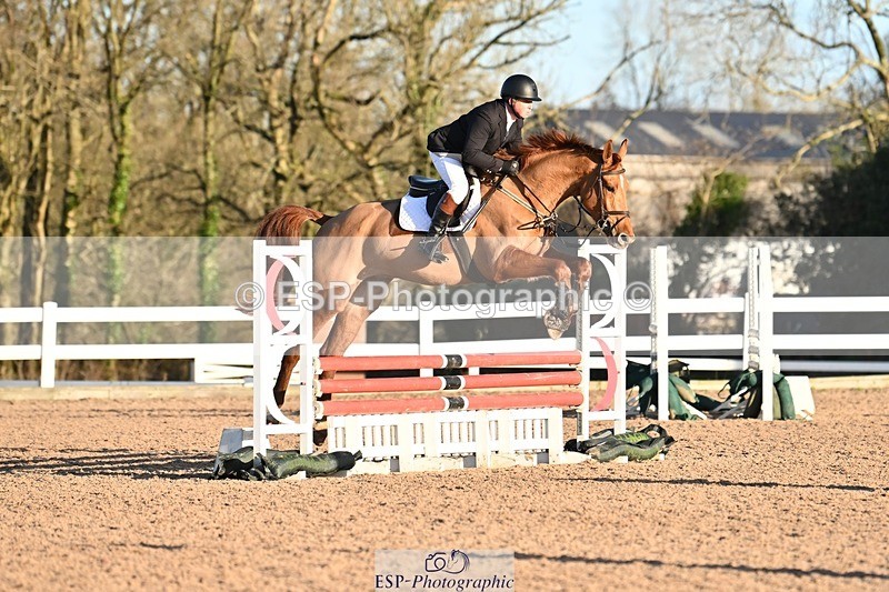 241208-094416-01531 - Cls 18 Bliss of London Novice Champ Q