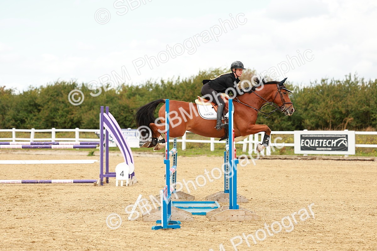 SBM_001564 - Class 4 - Senior Newcomers - 1.10m