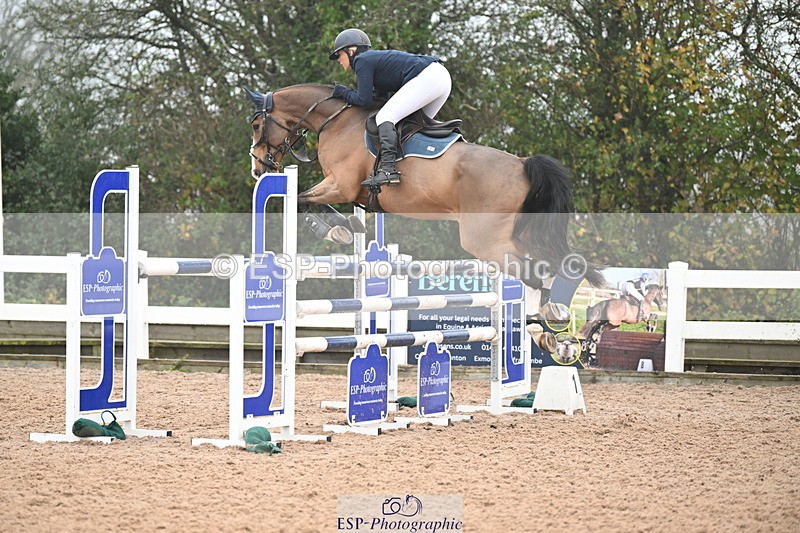 241102A-123641-04595 - SAT Cls 15 Foxhunter and 1.20m Open