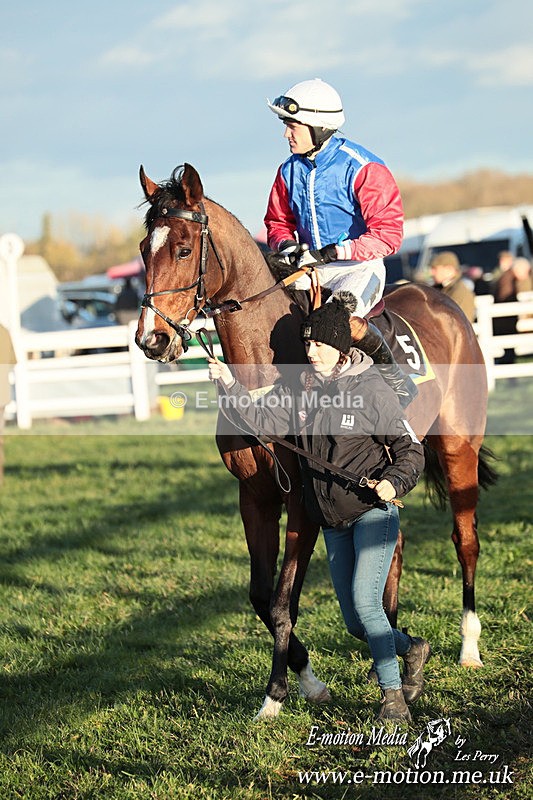 PtP 301125  0929 - Hursley Hambledon Point-to-Point Larkhill Racecourse 30/12/2025