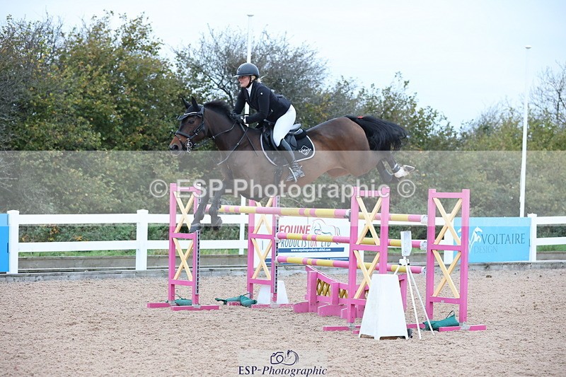 241101A-160329-03221 - FRI Cls 8 National 1.30m