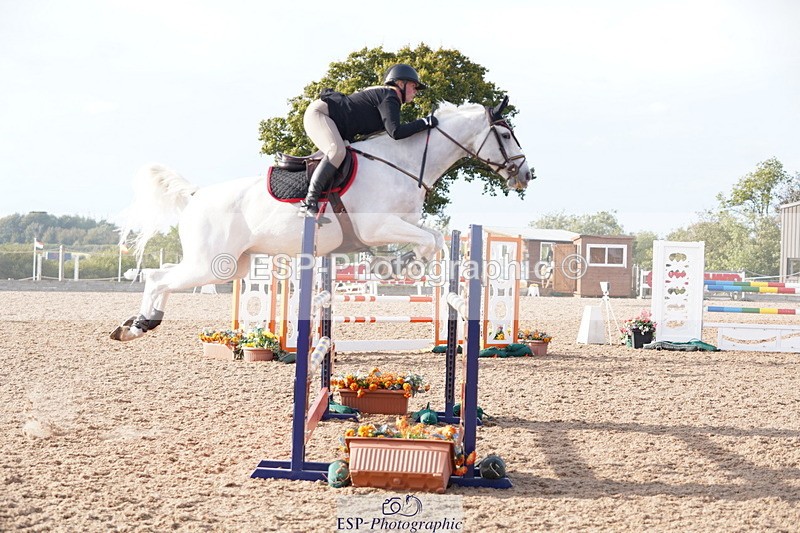 241005A-162726-05216 - SAT Cls 12 Snr Fox & 1.20m Open