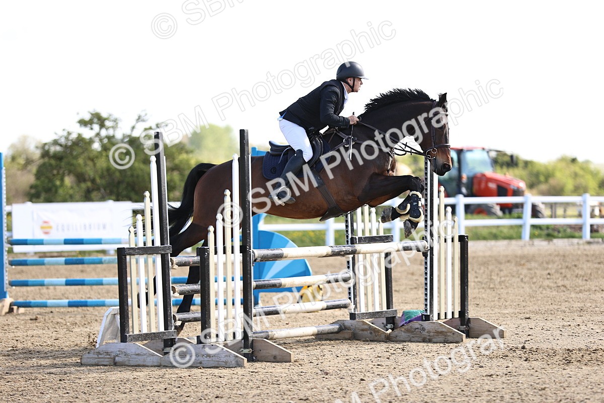 SBM_003200 - Class 15 - Senior British Novice - 90cm