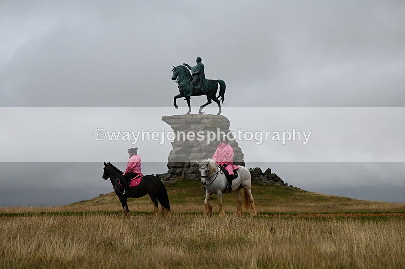 DSC_1834 - Time at Statue 12:13 to 12:32