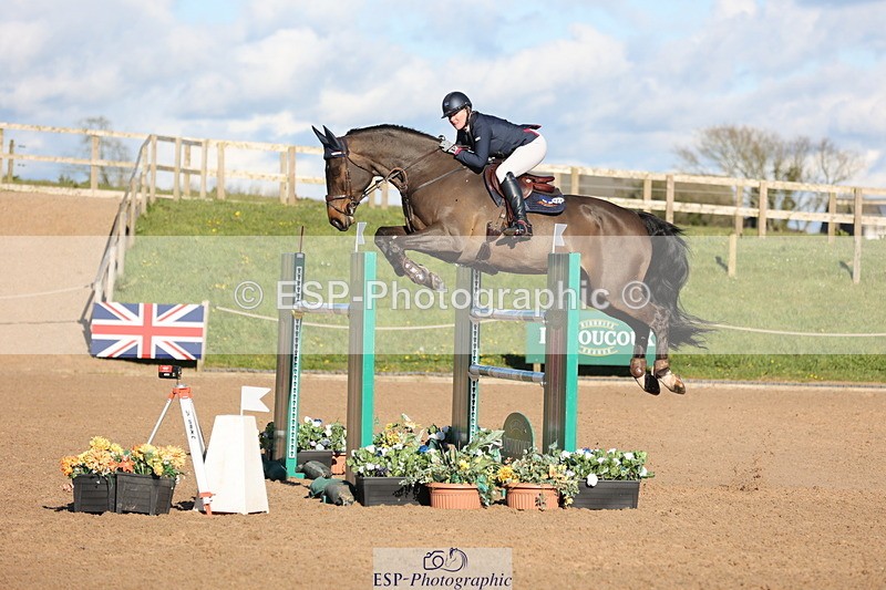 240419A-174608-09982 - Cls 10, 2 Star Big Tour 145cm  Break to End