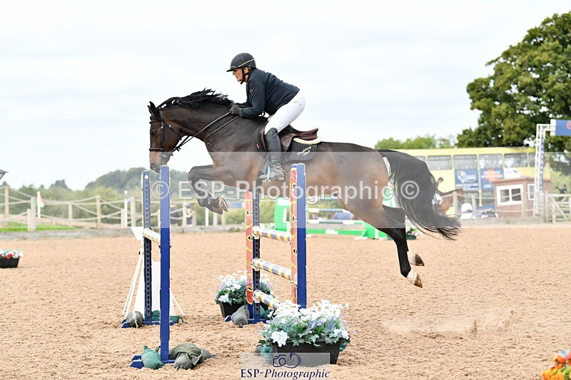 240915A-123545-09926 - Cls 27 Snr 1.05m & 1.10m GP