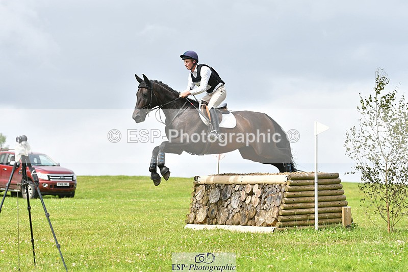 240804-120300-12426 - 361-Thomas_Hawke-ISLE_ABBOT