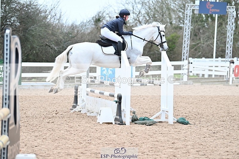 240128A-122112-00841 - Cls 4 Pony Newcomers and 1m Open