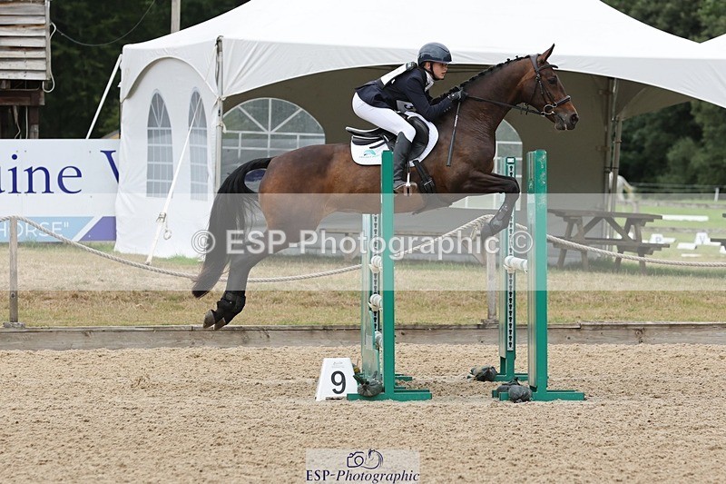 250803A-115610-12568 - M-553-Beatrice.Hayman-Joyce-ICONIC