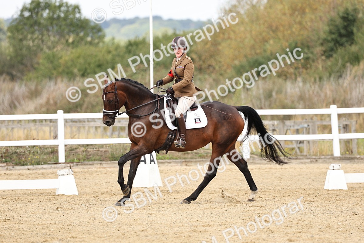 SBM_018304 - Class 16 - Novice 5 - 11.12-12.01