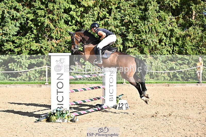 260906A-161854-04643 - Cls 24 Snr Foxhunter