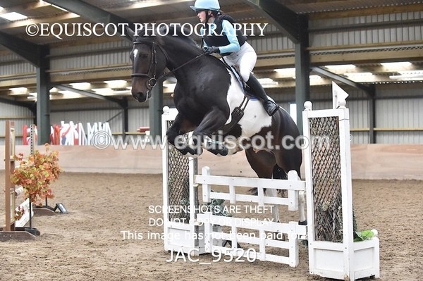 JAC_9520 - CLASS 9 ARENA EVENTING BE 1M