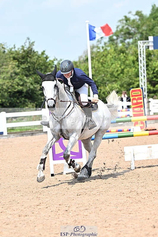 240801A-122303-00777 - Cls 10 1.05m Amateur Qualifier