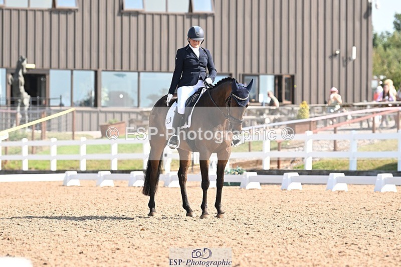 250816-102748-03380 - 064-Kellie.HutchingsTawstock.Finale