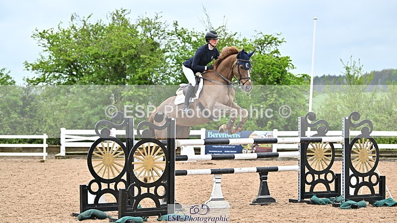 240501A-134744-00858 - Cls 8 Snr Foxhunter and 1.20m Open