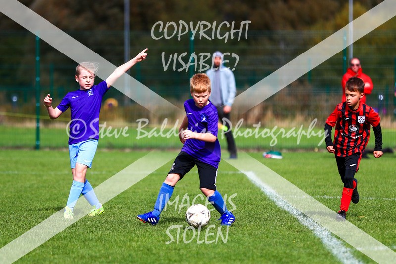 1DX20198 - 2025-10-05 FC Abbey Meads U11 Blue V St Andrews FC U11 Cardinals