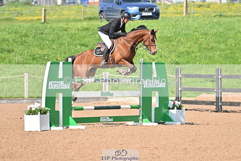 240512A-161026-19721 - Cls 51 Foxhunter