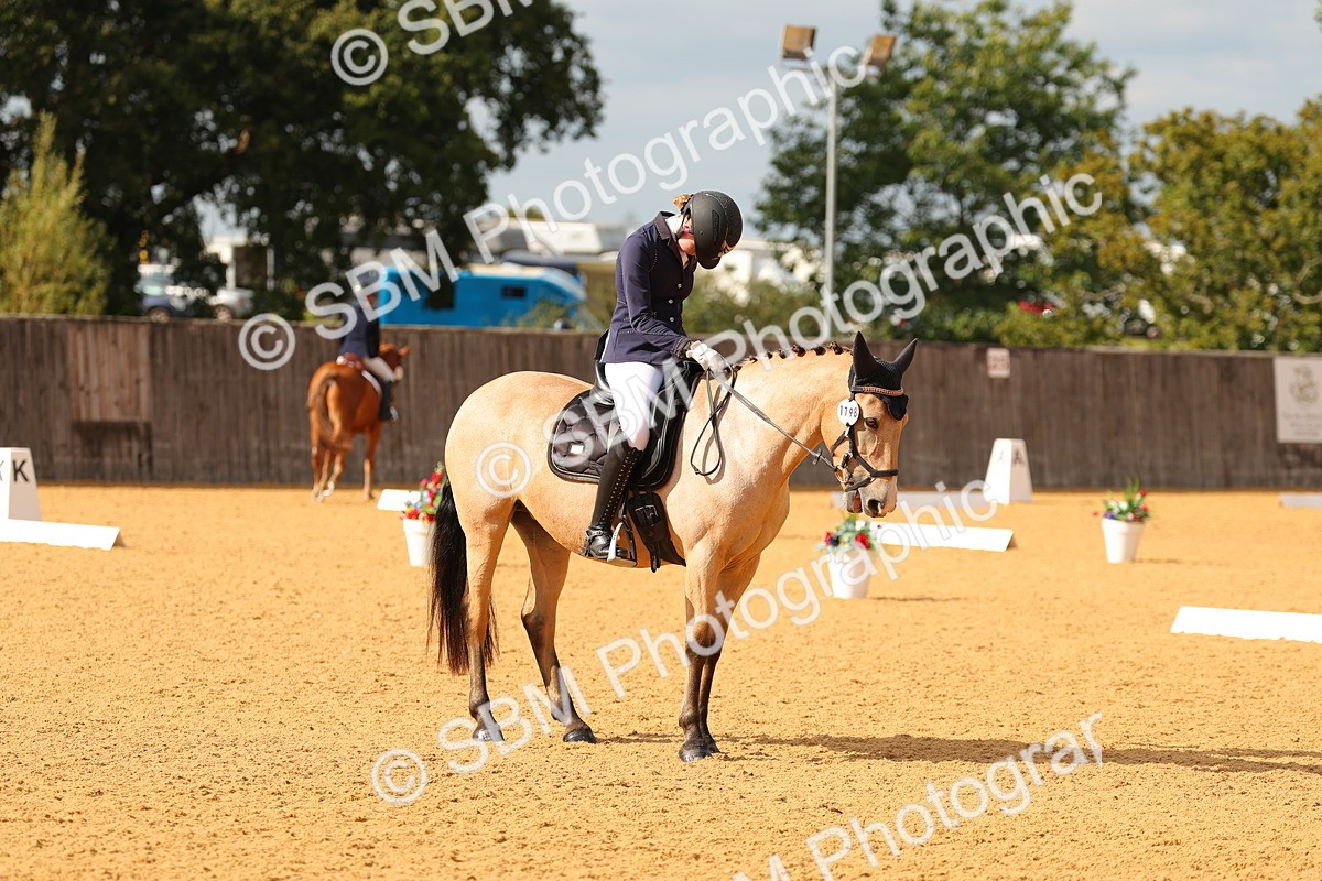 SBM_48327 - D22 - Junior Championship - Intro B