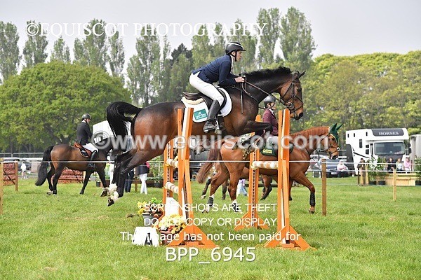 BPP_6945 - CLASS 3 RHS Fox Champ Qual (1.20m)